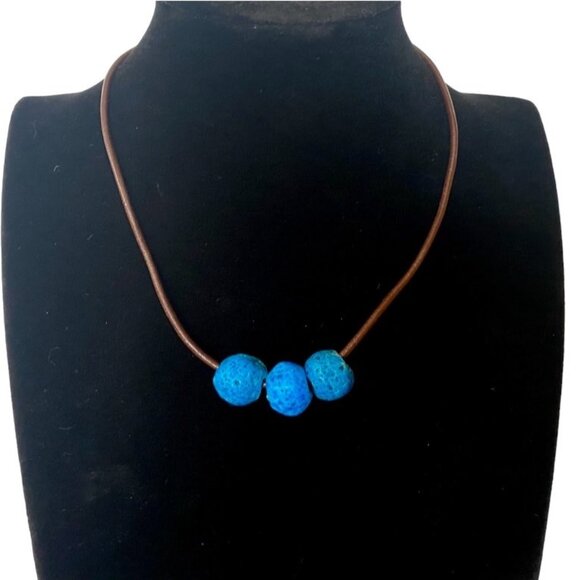 Vintage Donkey Bead Turquoise Ceramic Trio Necklace Leather Cord Choker - Picture 1 of 4